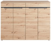 Vooraanzicht van een XL-schoenenkast van licht hout met vier deuren en moderne handgrepen.