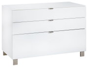 Weißes Sideboard mit drei Schubladen, Ansicht von schräg vorne