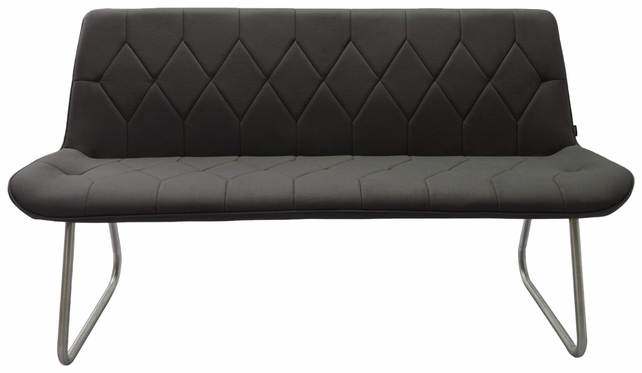 Moderne schwarze Bank mit gestepptem Muster und Metallbeinen, Frontalansicht