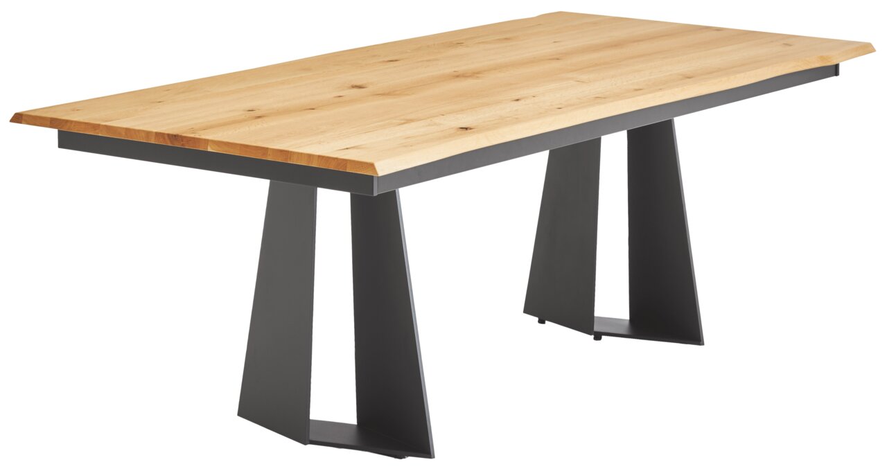 Moderne eettafel met houten blad en zwarte metalen poten, zijaanzicht