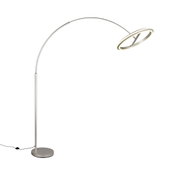 Moderne LED-booglamp in zijaanzicht met ronde lampkop en slanke, gebogen voet.