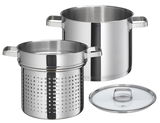 Kochtopf mit Pastaeinsatz und Glasdeckel aus Edelstahl, seitliche Perspektive