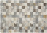Frisé-Teppich mit einem modernen, karierten Muster in verschiedenen Grautönen, Beige und Braun, aus der Vogelperspektive betrachtet.