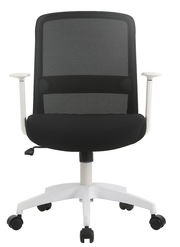Moderner Drehstuhl mit schwarzer Netzrückenlehne und weißen Armlehnen, Frontalansicht