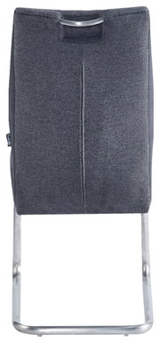 Achterkant van een moderne schommelstoel met grijze stoffen bekleding en een metalen frame.