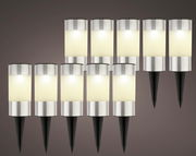 Set von zehn Solar Stabbeleuchten aus Edelstahl mit schwarzem Erdspieß, seitliche Perspektive
