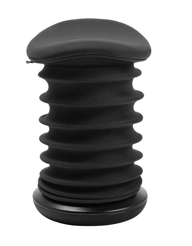 Schwarzer Schwinghocker Topstar SITNESS 4D, seitliche Ansicht, mit wellenförmigem Design und gepolsterter Sitzfläche.