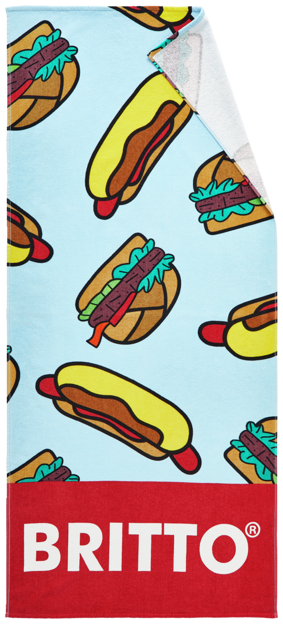 Velourstuch mit buntem Hotdog-Muster und großem Britto-Logo, von oben betrachtet.