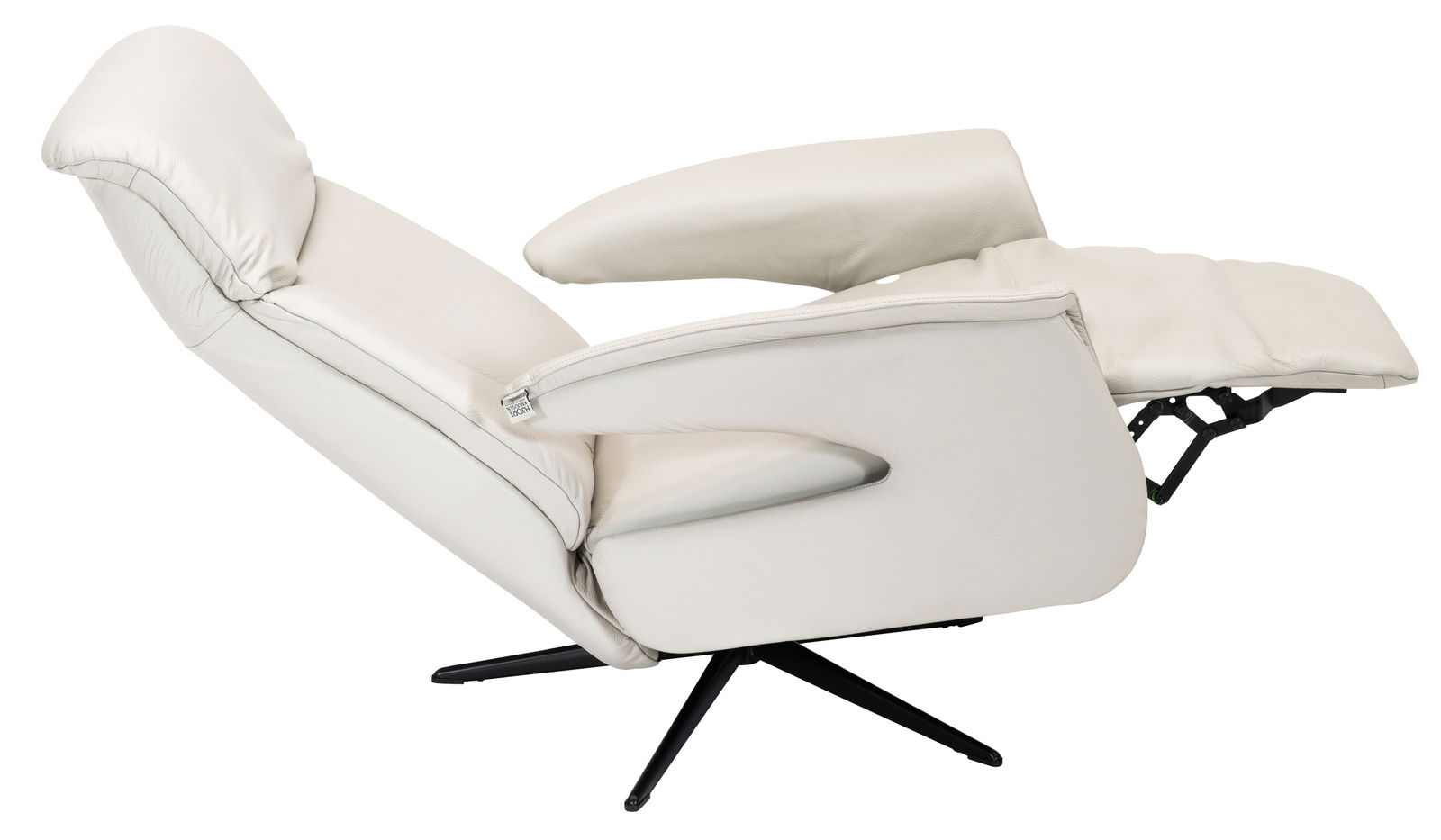 Seitliche Ansicht eines weißen Relaxsessels Welnova 8035 SUPERIOR in Liegeposition mit schwarzem Drehfuß.