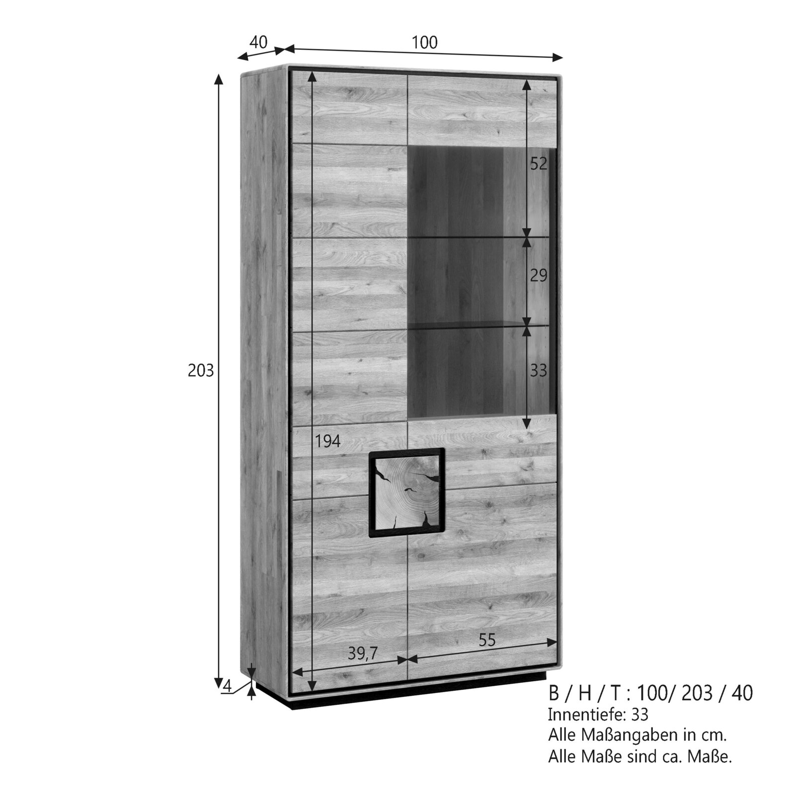 Hoher Holzschrank/Vitrine in Eichenoptik mit Glaseinsatz und quadratischem Griffdetail, mit Maßangaben (B/H/T ca. 100/203/40 cm, Innentiefe 33 cm), dargestellt in schräger Frontansicht von links.