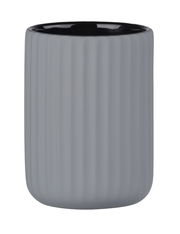 Grauer Keramik Zahnputzbecher Belluno mit geriffelter Oberfläche, Ansicht von vorne.