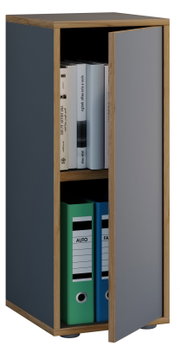 Schmaler Aktenschrank/Regalschrank in Anthrazit mit Holzrahmen und geöffneter grauer Tür, innen Ordner und Bücher, perspektivische Ansicht schräg von vorn