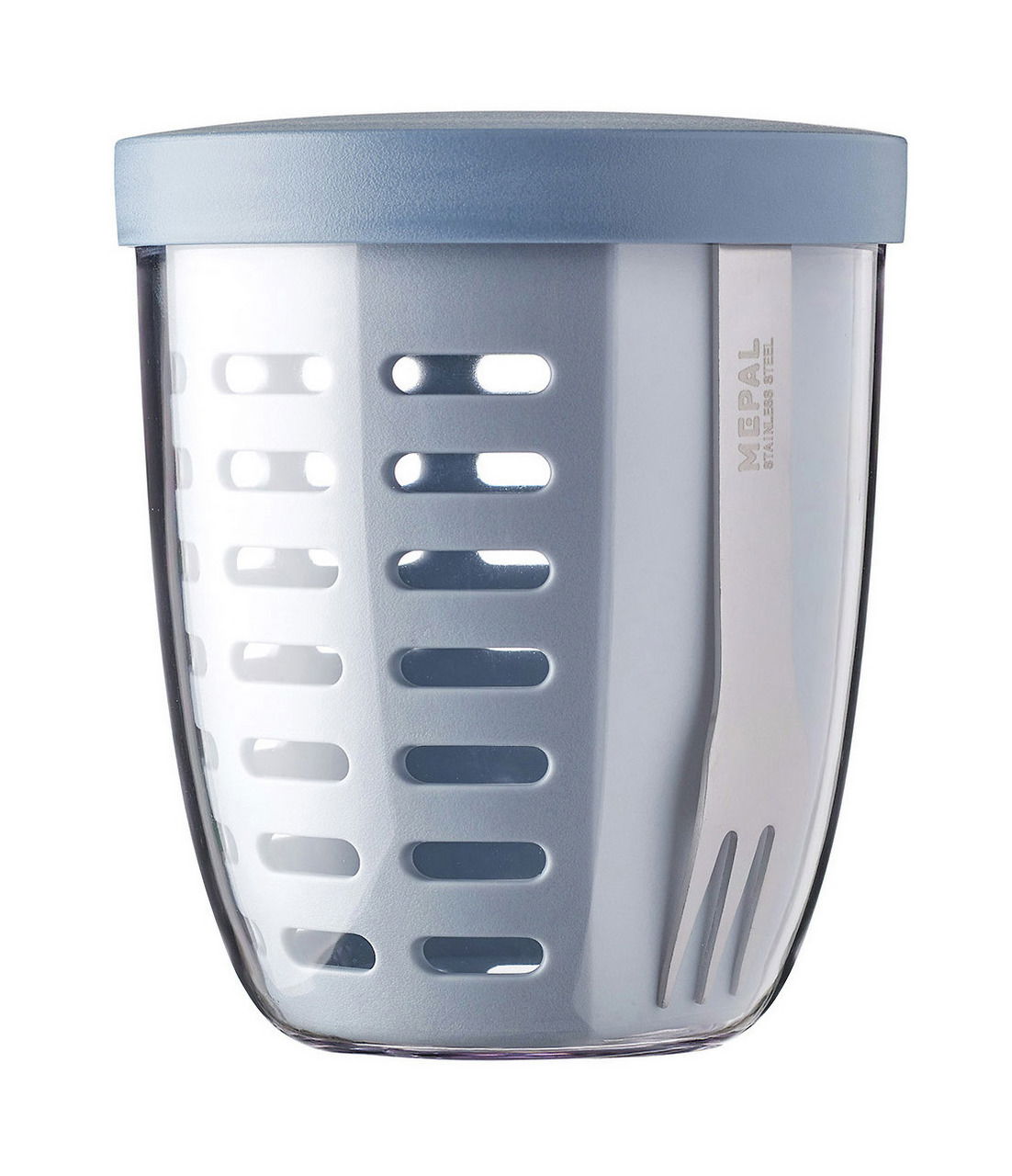 Mepal Fruitpot Nordic blue ELLIPSE Frontalansicht eines hellblauen Fruchtbechers mit integriertem Besteck und Belüftungsschlitzen.