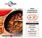 Schmorpfanne MARMITE, 28 cm, aus Gusseisen, gefüllt mit einem herzhaften Eintopf, von oben fotografiert. Ausgezeichnet mit dem Plus X Award für Innovation, hohe Qualität, Design, Bedienkomfort und Funktionalität.