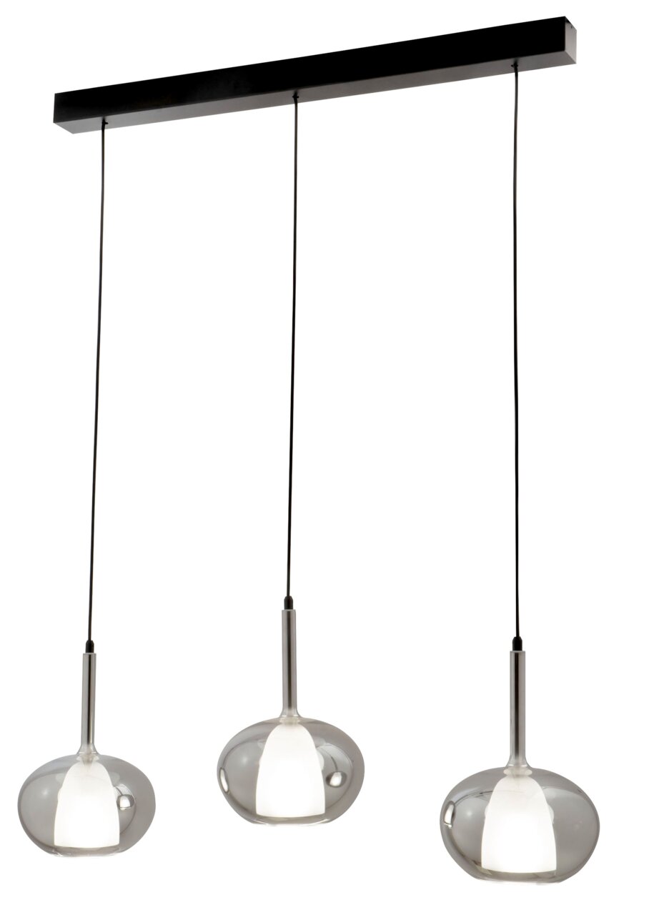 Moderne Pendelleuchte mit drei hängenden Glaskugeln, seitliche Perspektive