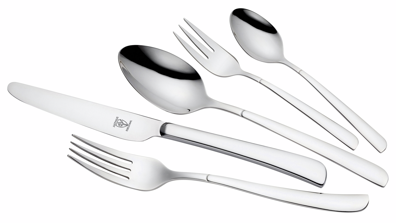 Set aus Edelstahlbesteck, bestehend aus Messer, Gabel, Löffel und Teelöffel, in seitlicher Perspektive.