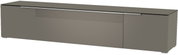 Frontansicht eines modernen, grauen XL TV-Lowboards mit glatter Oberfläche und horizontalen Linienakzenten.