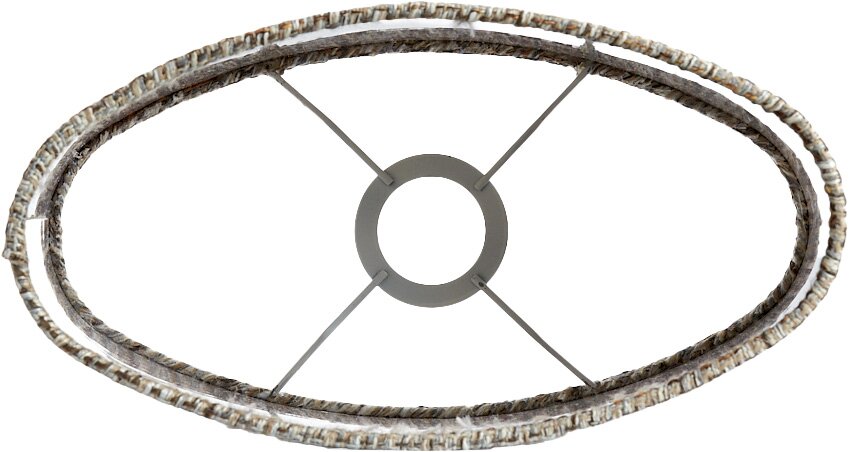 Ovale lampenkap met gemêleerde stoffen rand en metalen binnenframe, weergegeven in schuin bovenaanzicht