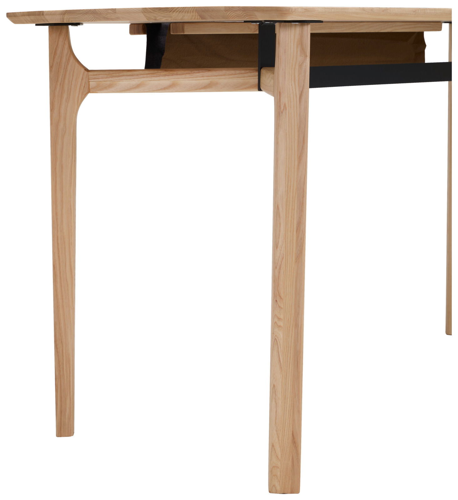 Seitenansicht eines modernen Schreibtisches aus hellem Holz mit schwarzem Metallrahmen.