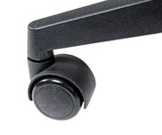 Nahaufnahme einer schwarzen Stuhlrolle mit Arm eines Drehstuhls.