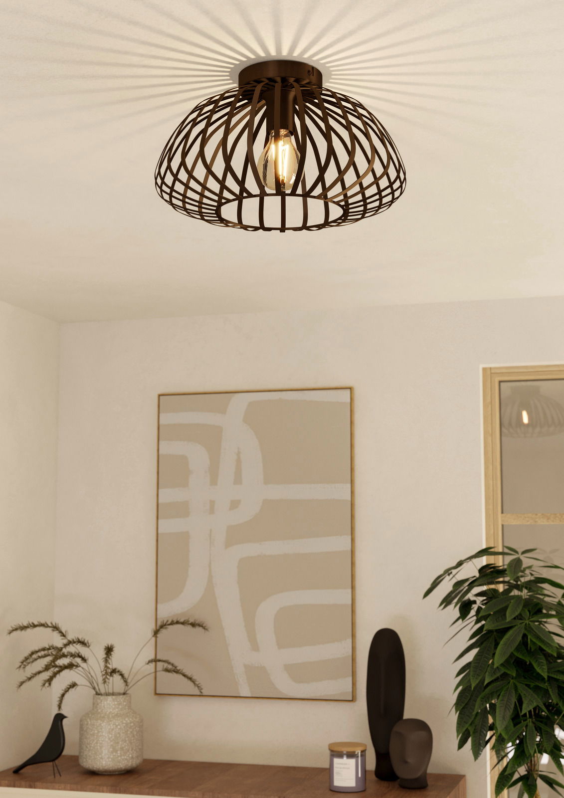 Deckenleuchte ESPINAL von Eglo in einem modernen Wohnzimmer, aus der Froschperspektive fotografiert.