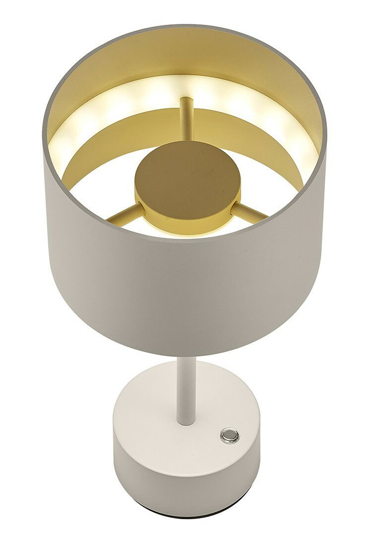 Moderne Akku-Tischleuchte in Weiß und Gold, von oben betrachtet, mit rundem Lampenschirm und integriertem Schalter auf der Basis.