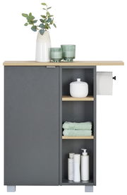 Moderner Unterschrank in grauer Farbe mit Holzoberfläche, dekoriert mit einer Vase und Gläsern, seitliche Perspektive.