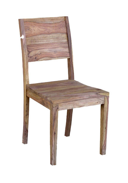 Holzstuhl aus natürlichem Holz, seitliche Perspektive