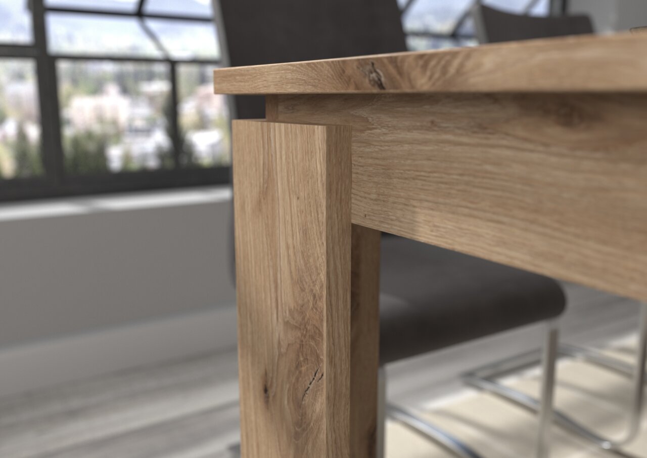 Nahaufnahme eines Esstischbeins aus Holz mit natürlicher Maserung, seitliche Perspektive