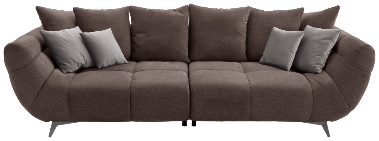 Großes, modernes Sofa in braunem Stoff mit mehreren Kissen, frontal fotografiert.