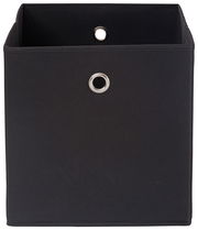 Schwarze Stoffbox mit Metallösen, frontal fotografiert