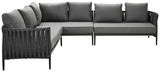 Moderne graue Loungegarnitur in L-Form mit seitlicher Perspektive