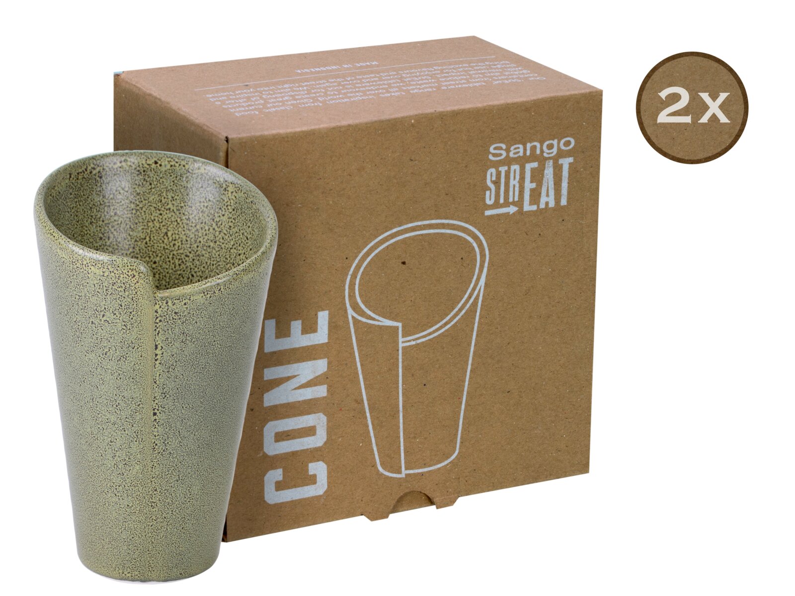 Creatable Cone 2-tlg STREET FOOD Grün gesprenkelter Keramikbecher ohne Henkel mit Ausguss vor brauner Sango-STR'EAT-CONe-Verpackung, 2er-Set, Ansicht schräg von vorn