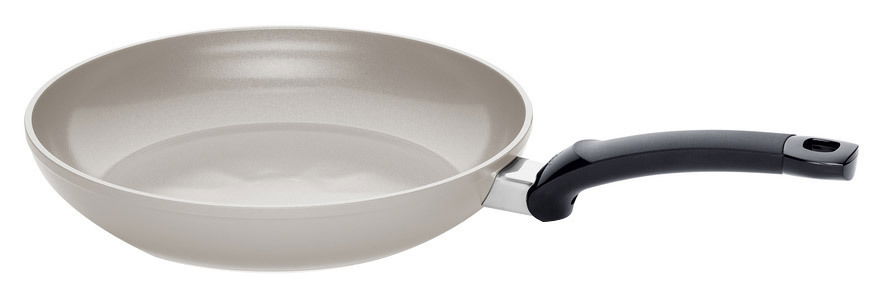 Pfanne 28cm Ceratal Classic, seitliche Perspektive