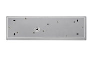 Achterkant van een rechthoekige LED-hanglamp met meerdere bevestigingspunten en een centrale kabeldoorvoer.