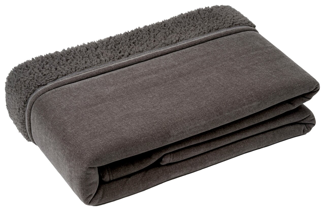 Gefaltete graue Chenille Wohndecke mit flauschiger Kante, seitliche Perspektive