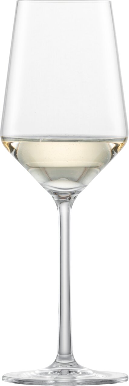 Rieslingglas Pure, vooraanzicht, gevuld met een scheutje witte wijn