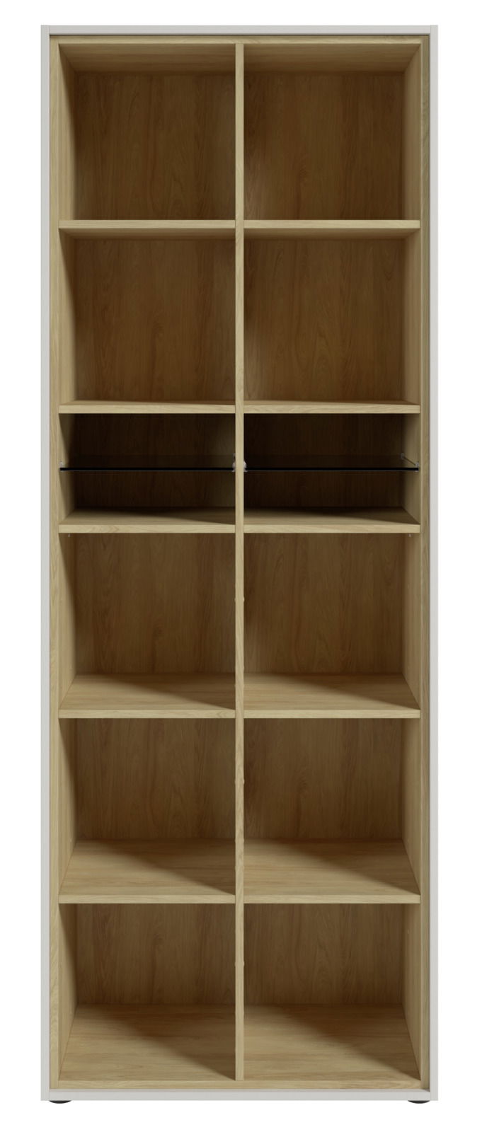 Frontale Ansicht eines hohen Aktenregals mit mehreren offenen Fächern aus Holz.