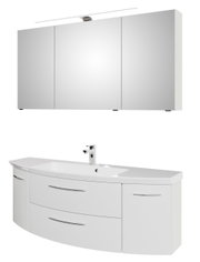 Moderne Badkombination mit dreiteiligem Spiegelschrank und geschwungenem Waschtisch, Frontansicht.