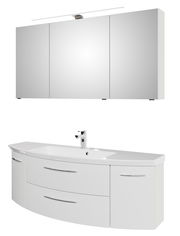 Moderne Badkombination mit dreiteiligem Spiegelschrank und geschwungenem Waschtisch, Frontansicht.