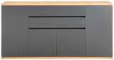 Frontale Ansicht eines modernen Sideboards mit grauen Türen und Schubladen, sowie einer Holzoberfläche.