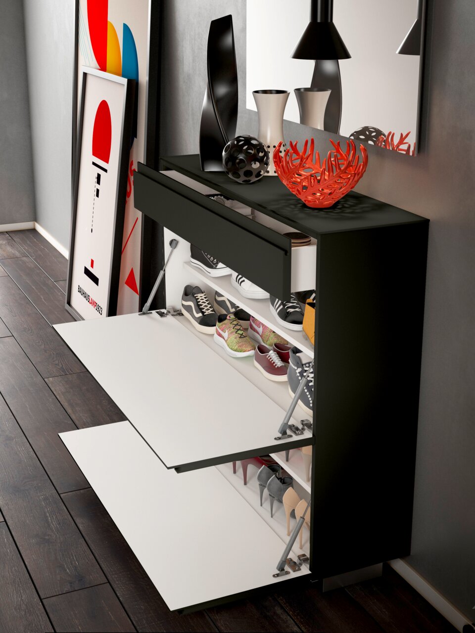 Moderner Hängeschuhschrank LECCO in dunkler Farbe, seitliche Perspektive, mit geöffneten Klappen und sichtbaren Schuhen, dekoriert mit Vasen und Kunstobjekten auf der Oberseite.
