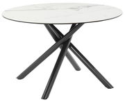 Runder Esstisch mit weißer Marmoroptik-Tischplatte und schwarzen, überkreuzten Metallbeinen, seitliche Perspektive