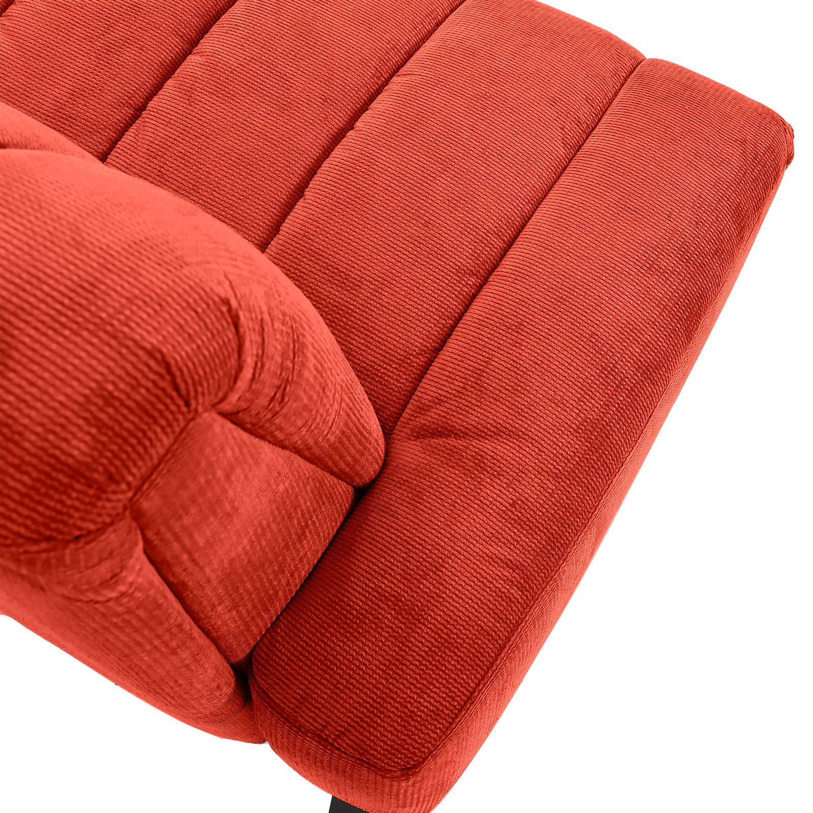 Nahaufnahme einer roten 2er-Sitzbank mit weichem, geripptem Stoffbezug, von oben betrachtet.
