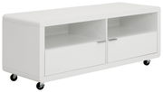 Weißes TV-Lowboard mit Rollen, zwei offenen Fächern und zwei Schubladen, seitliche Perspektive