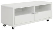 Weißes TV-Lowboard mit Rollen, zwei offenen Fächern und zwei Schubladen, seitliche Perspektive
