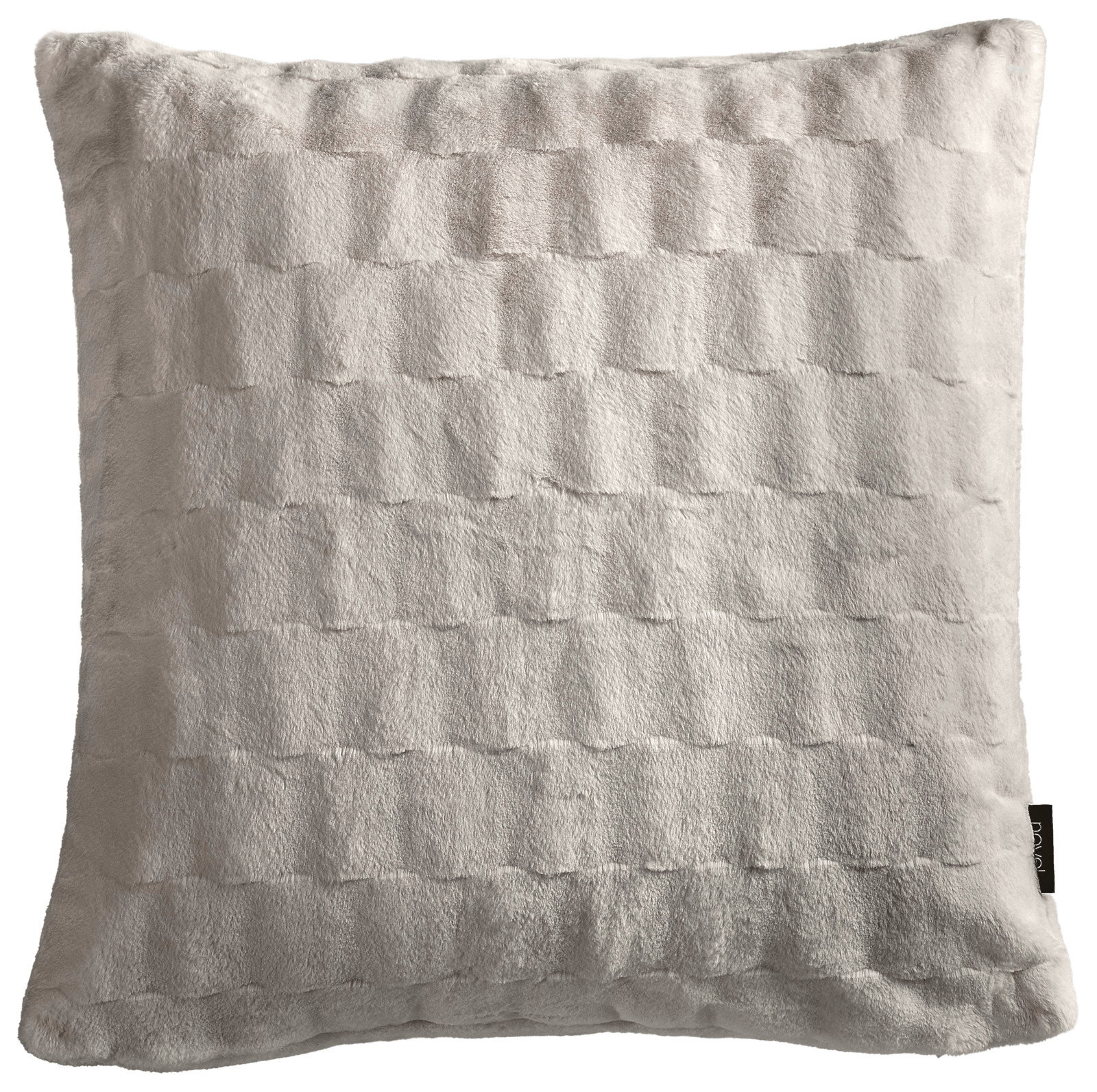 Fellkissenhülle in quadratischer Form, Vorderansicht, mit weicher, strukturierter Oberfläche in hellem Farbton.