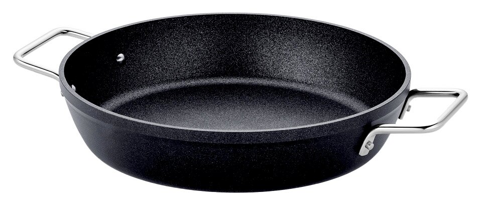 Schwarze Servierpfanne Adamant 28cm von Fissler, seitliche Perspektive mit zwei Griffen.