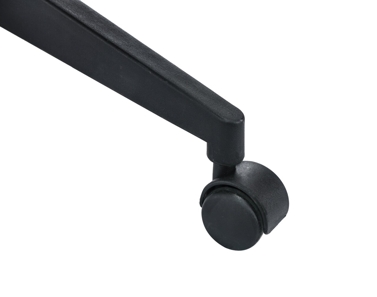 Nahaufnahme eines schwarzen Stuhlbeins mit Rolle, seitliche Perspektive