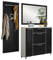 Garderoben-Set 3-tlg. in modernem Design mit schwarzem Hochglanz-Finish, bestehend aus einem Wandpaneel mit Haken und Ablage, einem großen Spiegel und einem geräumigen Schuhschrank. Perspektive: Frontalansicht.